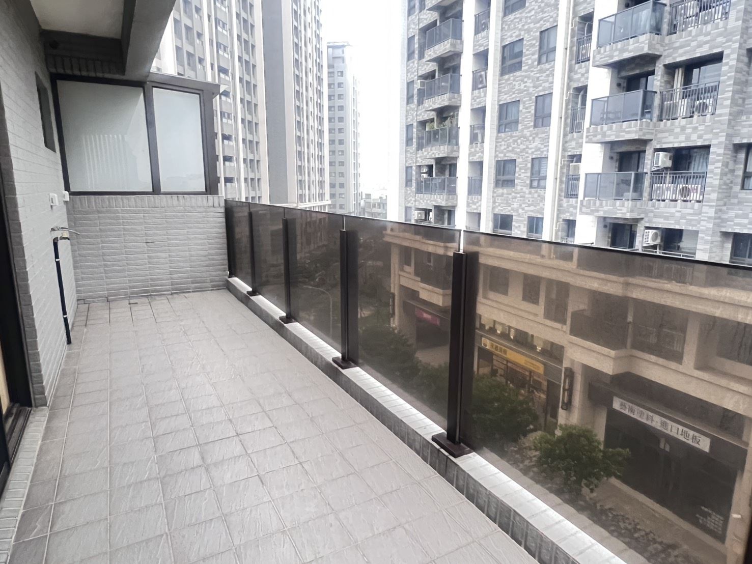 AI園區水瀧透天雙面臨路住店大地坪透天_陽台2